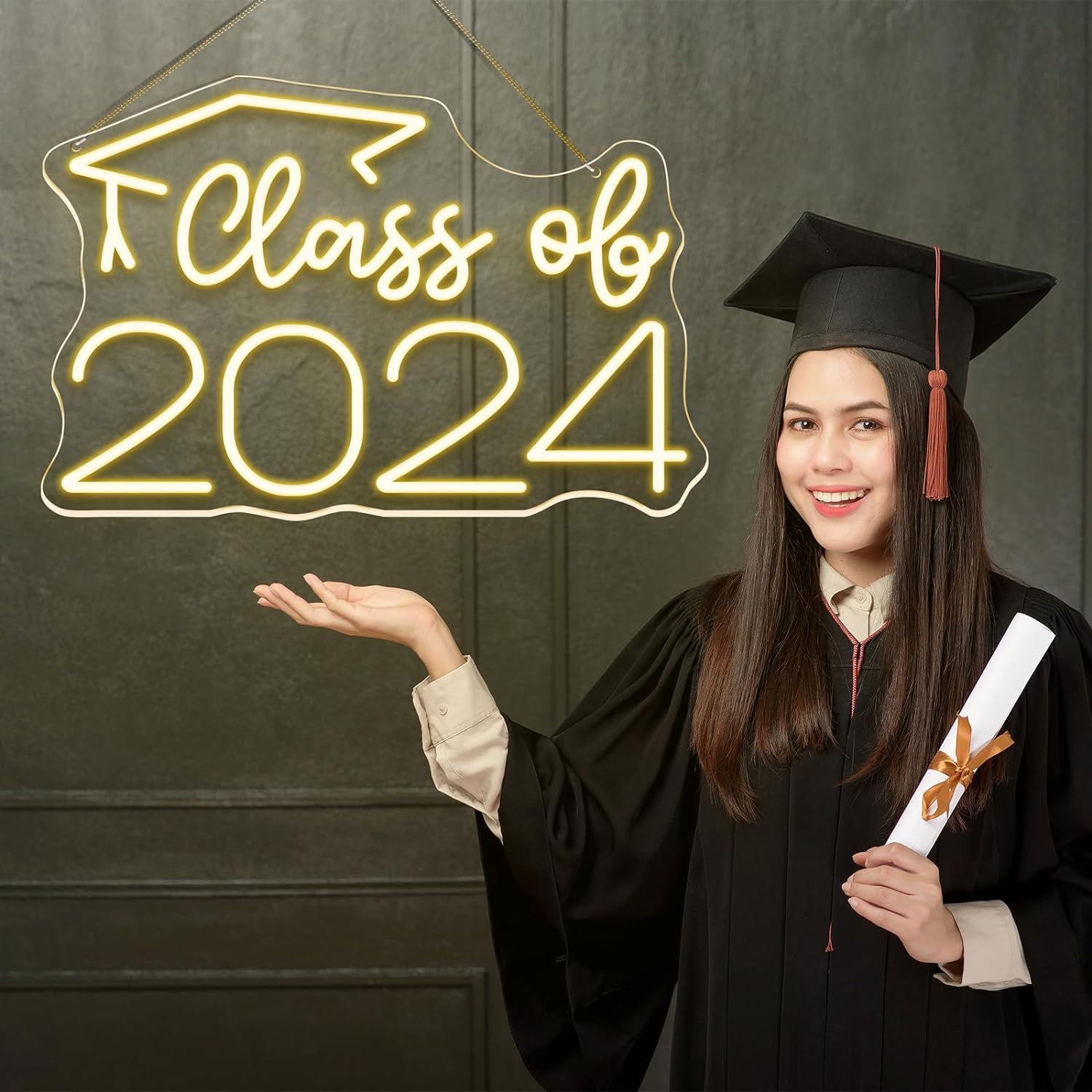 Insegna al neon Classe del 2024 con cappello di laurea Insegna luminosa Classe del 2024 per decorazione da parete