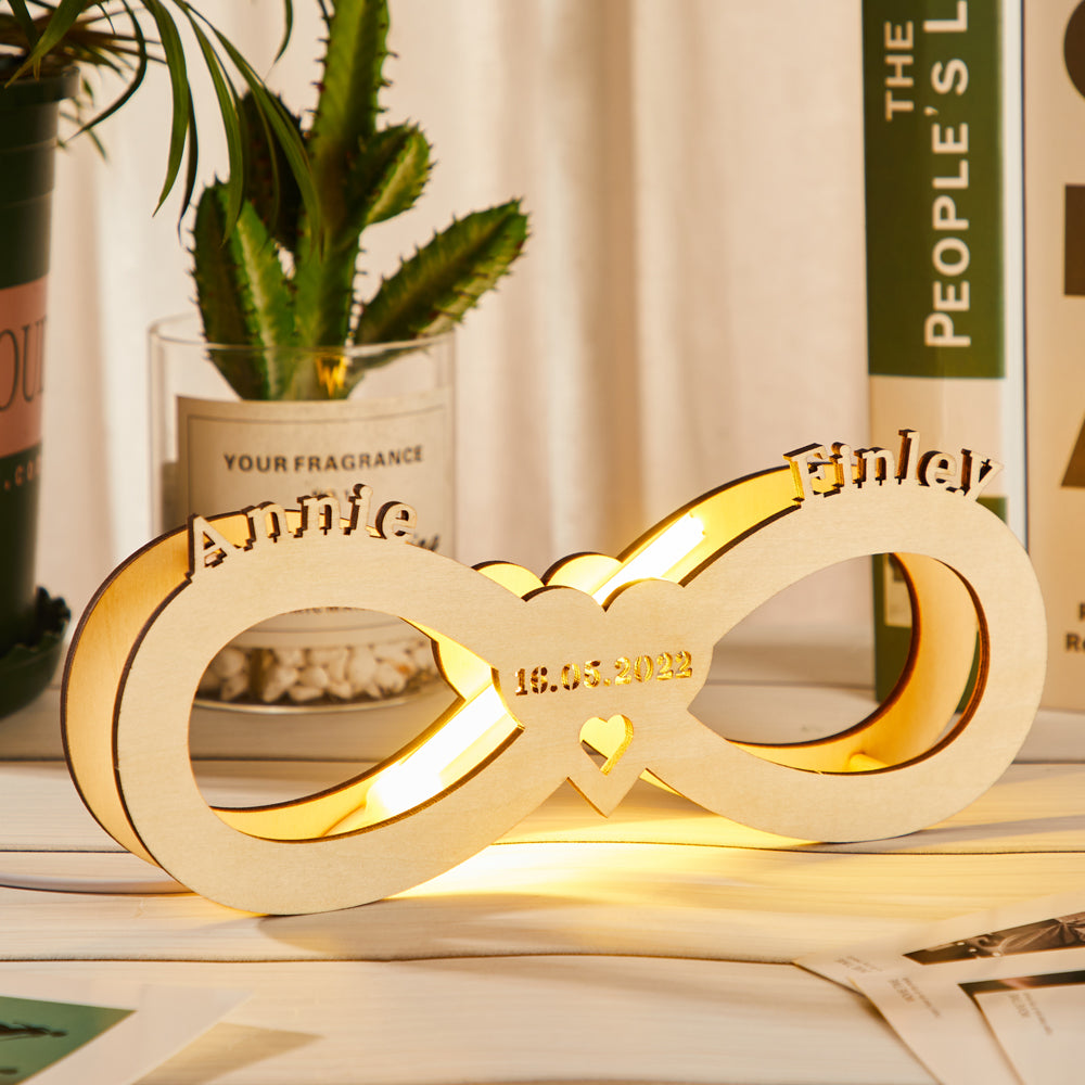 Lampada in legno incisa con nome personalizzato, luce notturna Infinity Love