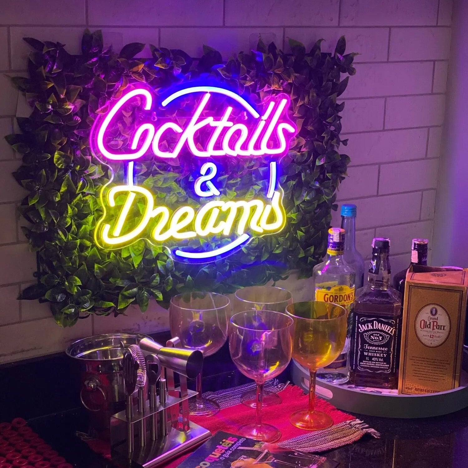 NEONIP-100% Handmade Cocktails & Dreams LED Neon Light Sign