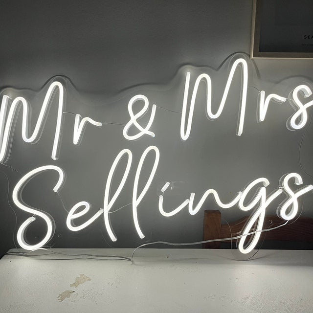 NEONIP-Personalized 100% Handmade Wedding LED Neon Sign with Mr & Mrs Name