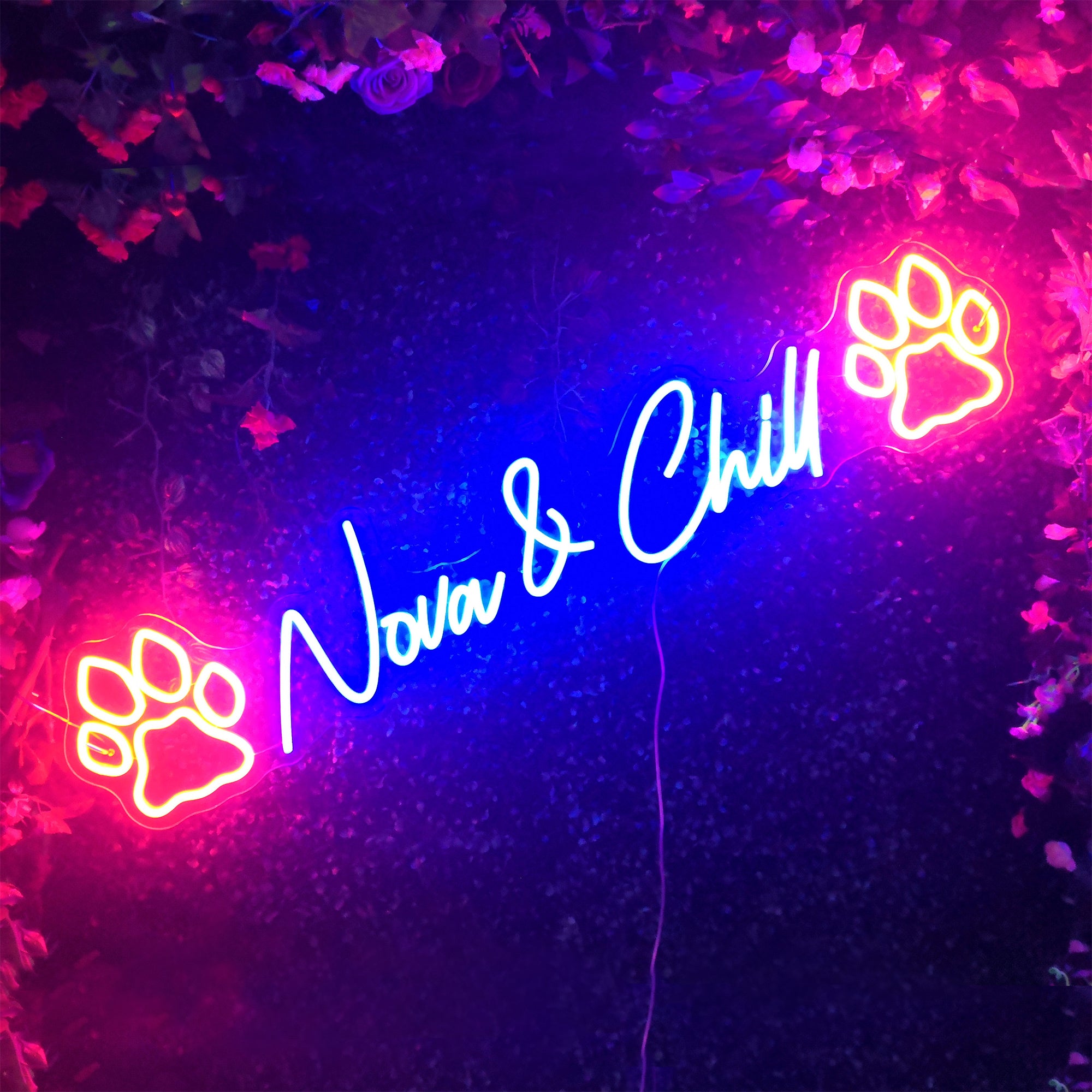 NEONIP - Personalized 100% Handmade Dog Paw LED Neon Sign with Your Pet's Name